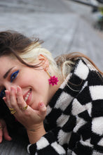 Charger l'image dans la galerie, Boucles d'oreilles - Les BIG créoles dahlia fuchsia