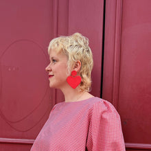Charger l'image dans la galerie, Boucles d'oreilles - Les Big hearts rouge