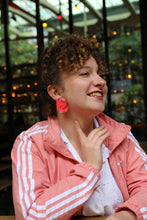 Charger l'image dans la galerie, Boucles d'oreilles - Les Baby Adèle rouge orangé terrazzo texturé