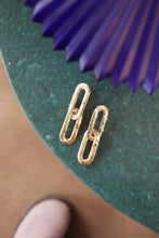 Charger l'image dans la galerie, Boucles d'oreilles - Les chainettes paillettes champagne