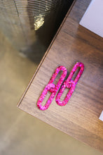 Charger l'image dans la galerie, Boucles d'oreilles - Les chainettes paillettes rose fuchsia