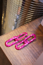 Charger l'image dans la galerie, Boucles d'oreilles - Les chainettes paillettes rose fuchsia