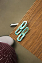 Charger l'image dans la galerie, Boucles d'oreilles - Les chainettes paillettes mint