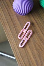 Charger l'image dans la galerie, Boucles d'oreilles - Les chainettes paillettes rose pastel