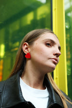 Charger l'image dans la galerie, Boucles d'oreilles - Les corazones rouge granité