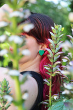 Charger l'image dans la galerie, Boucles d'oreilles - Les corazones vert granité