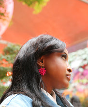 Charger l'image dans la galerie, Boucles d'oreilles - Les créoles fuchsia