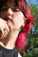 Charger l'image dans la galerie, Boucles d'oreilles - Les Aure coeur vert granité