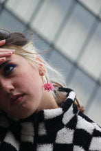 Charger l'image dans la galerie, Boucles d'oreilles - Les BIG créoles dahlia rose pâle