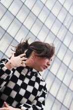 Charger l'image dans la galerie, Boucles d'oreilles - Les BIG créoles dahlia rose pâle