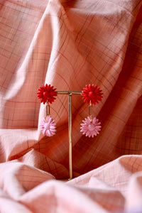 Boucles d'oreilles - Les double pâquerettes rose et rouge
